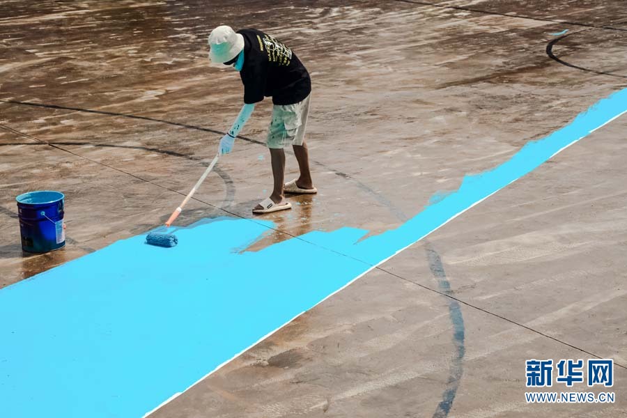 “95后”墻繪師回鄉(xiāng) 把村子畫成打卡點