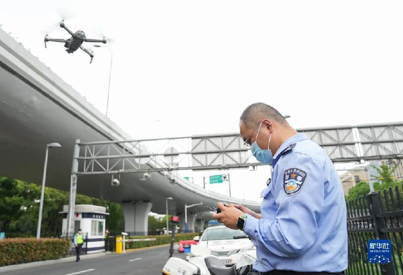 上海：無人機(jī)參與交通執(zhí)勤