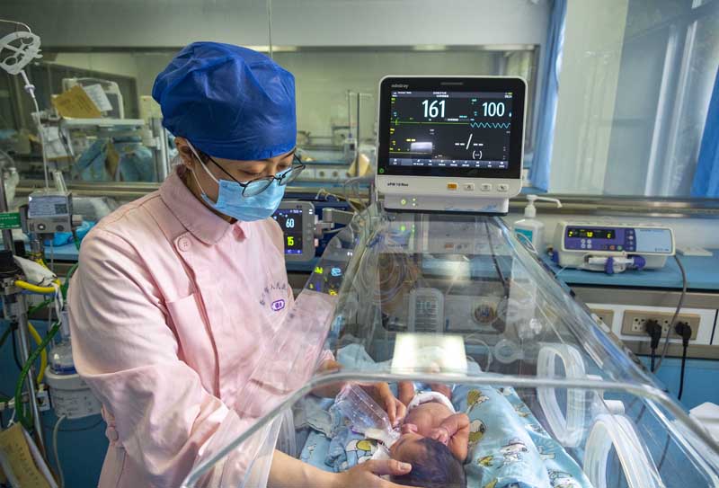 江蘇泰州：堅守崗位過除夕