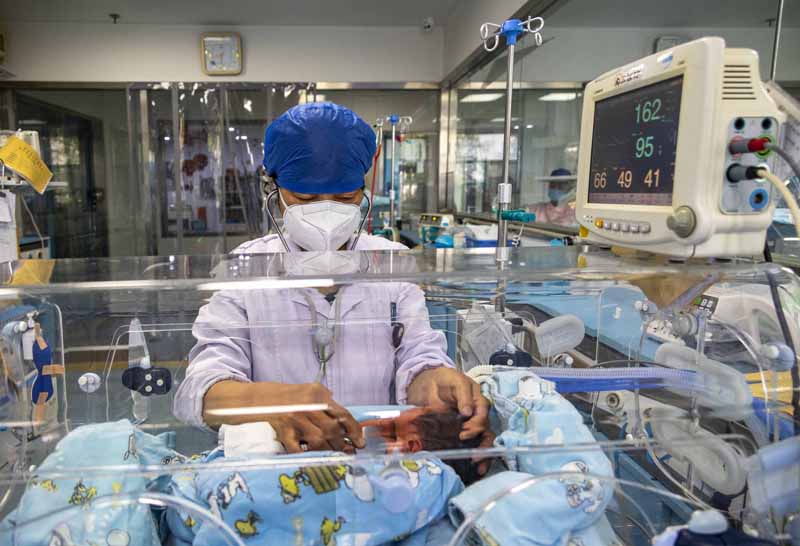 江蘇泰州：堅守崗位過除夕