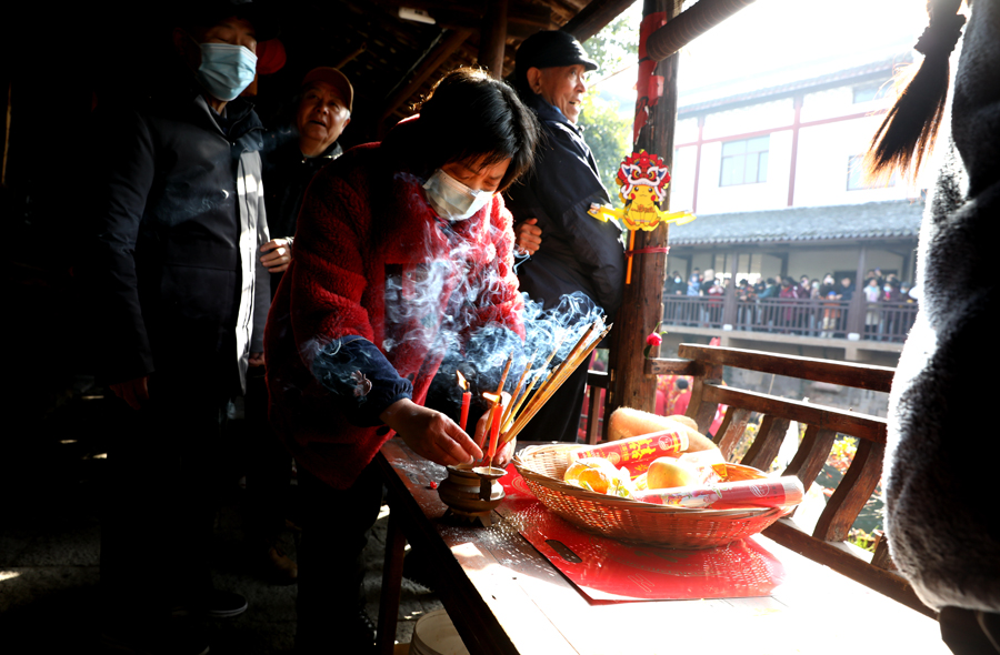 民俗文化“鬧” 千年古村“活”