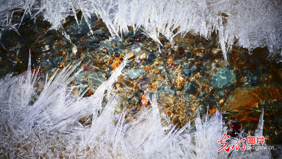 甘肅：探訪(fǎng)祁連山——高臺(tái)馬營(yíng)河大峽谷、小泉丹霞