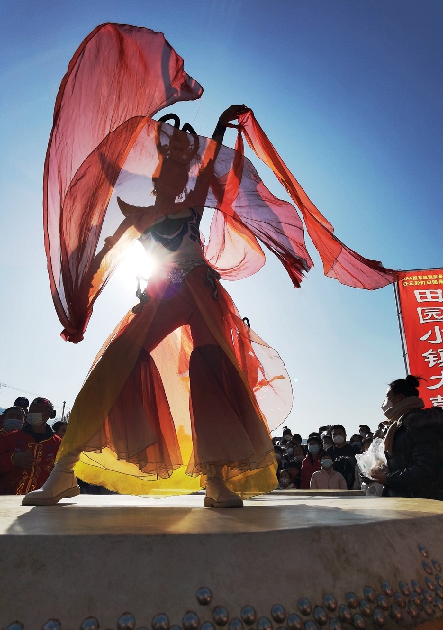 鑼鼓喧天鬧元宵