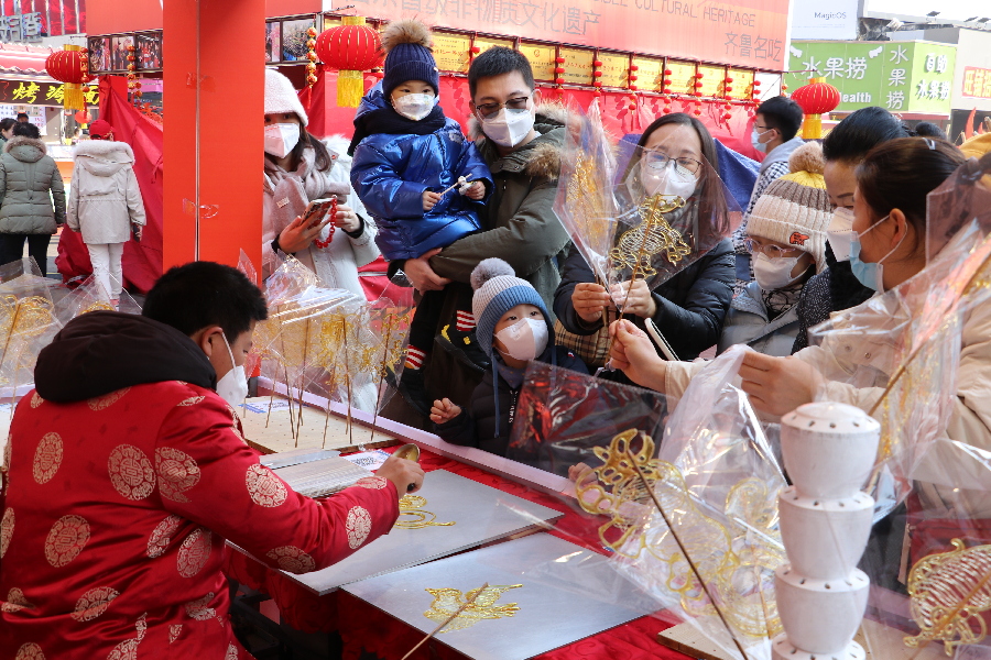 張燈結(jié)彩慶新春