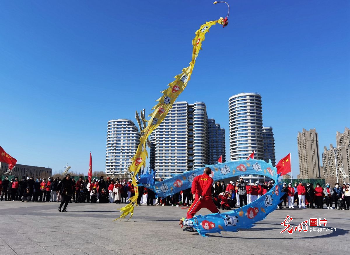 河北任丘：龍舞迎春 共慶“二月二”