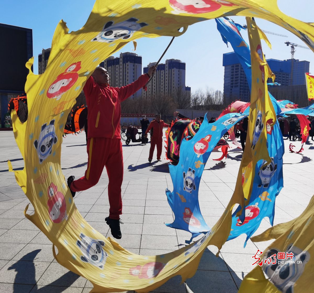 河北任丘：龍舞迎春 共慶“二月二”