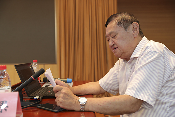 《新聞攝影的時(shí)代責(zé)任》高峰論壇開講