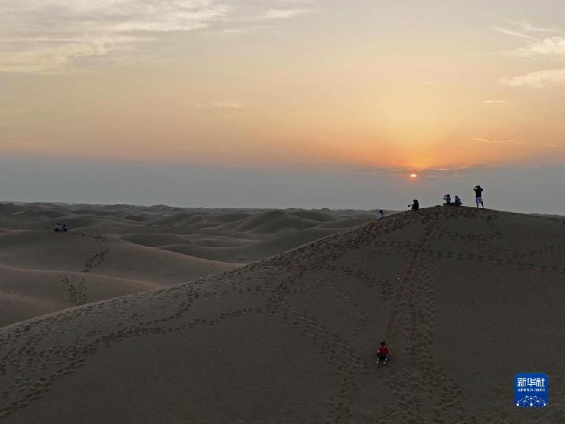 新華全媒+|沙水交融 魅力沙坡頭