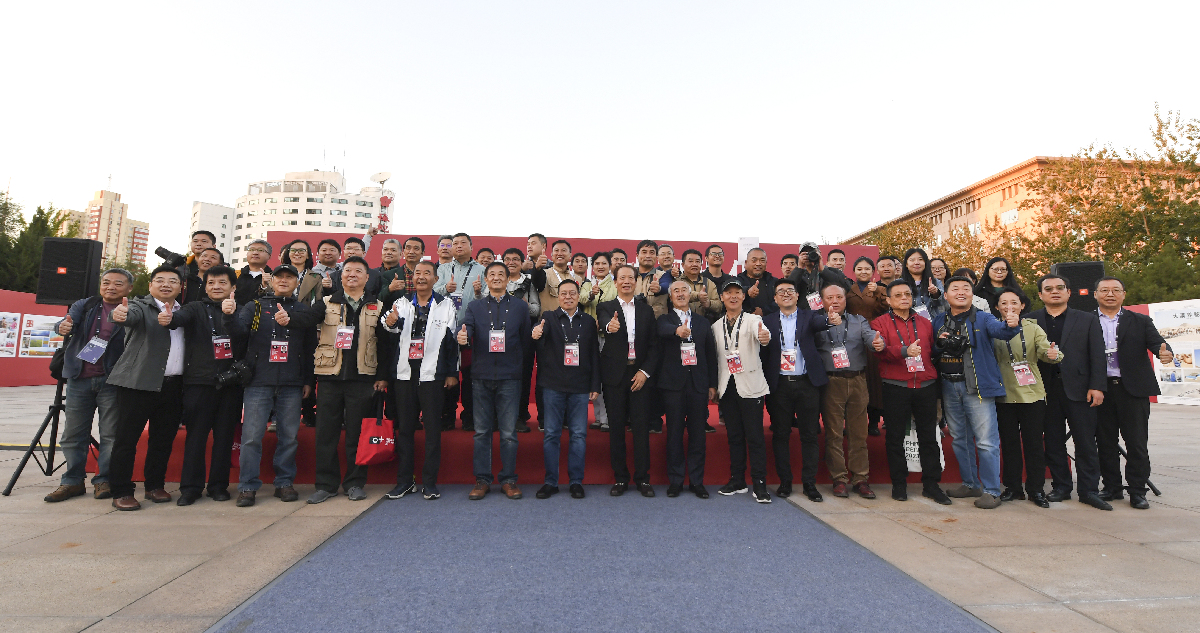 “奮力推進(jìn)中國式現(xiàn)代化”全國主流媒體新聞攝影展在京開幕