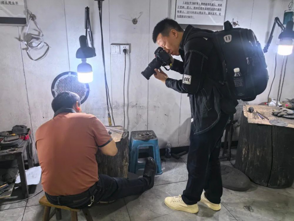 2024年新華社貴州分社舉行簽約攝影師走進“古韻思州·稻香岑鞏”助力鄉(xiāng)村振興宣傳活動