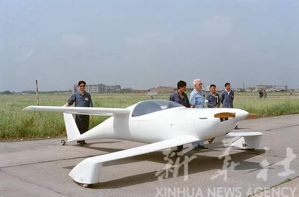 前新華社攝影記者楊溥濤去世，他拍下魯迅遷葬虹口公園的畫面