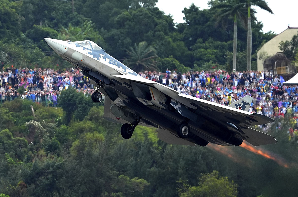 “翼龍杯”第十五屆中國航展攝影大賽飛行表演優(yōu)勝獎作品賞析