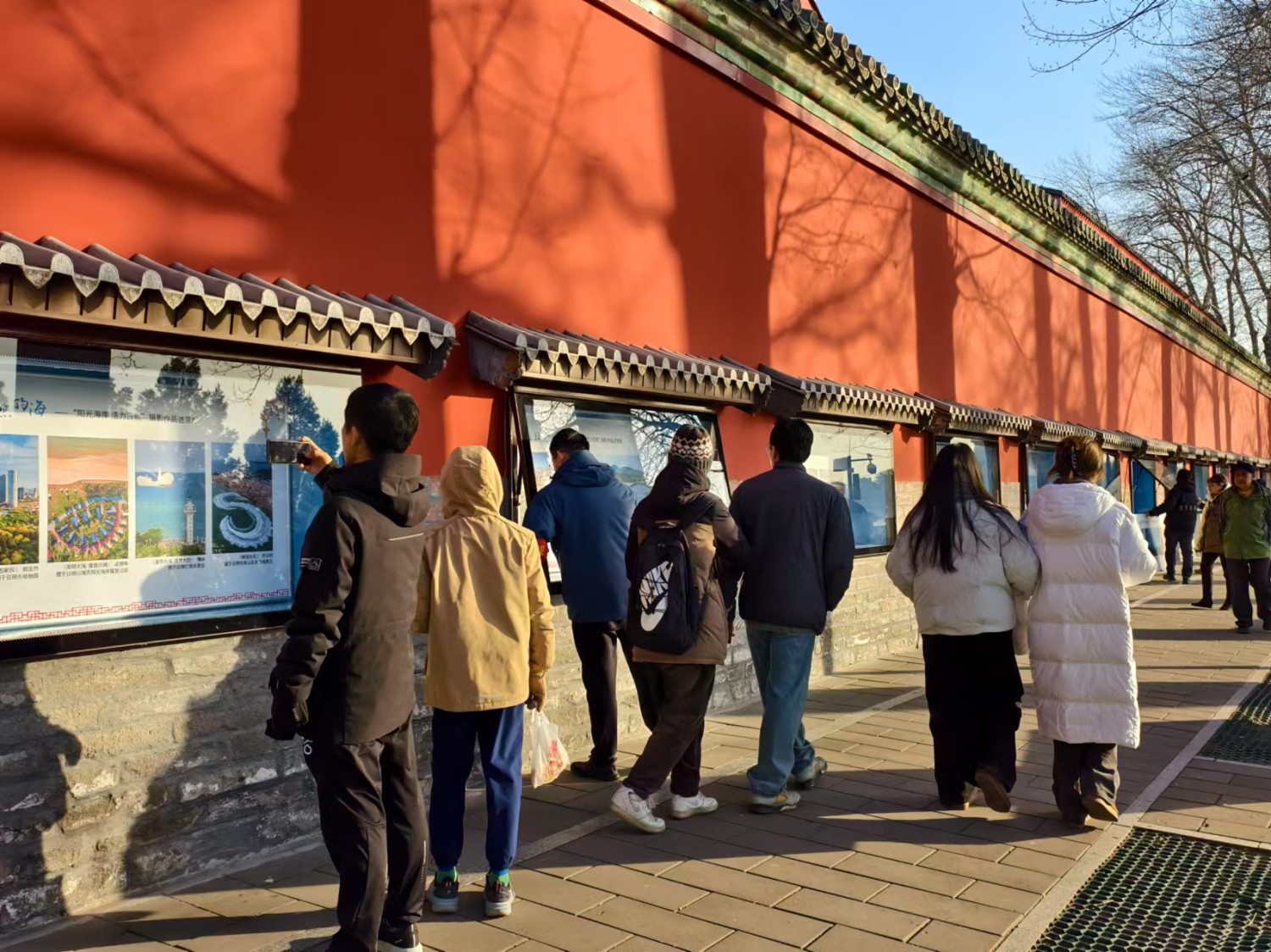 來北海公園看日照的海 | “陽光海岸 活力日照”攝影作品進(jìn)京展在北京北海公園舉辦