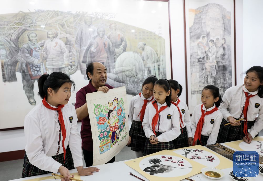 走進(jìn)沂蒙畫派研究院感受沂蒙精神