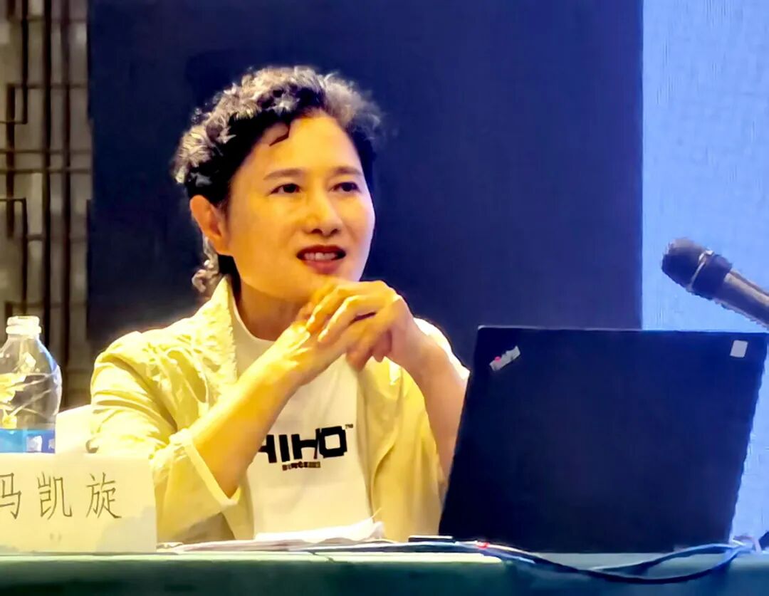 用“理論強(qiáng)基+案例研討+實(shí)踐淬煉”強(qiáng)“四力”