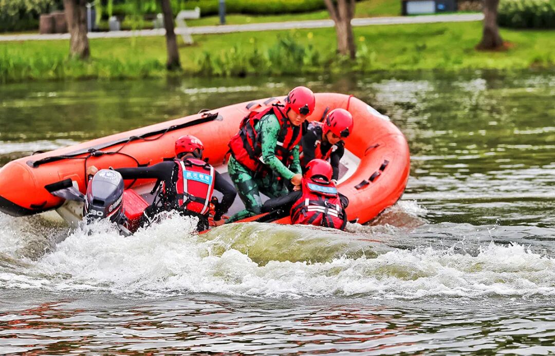 用“理論強(qiáng)基+案例研討+實(shí)踐淬煉”強(qiáng)“四力”