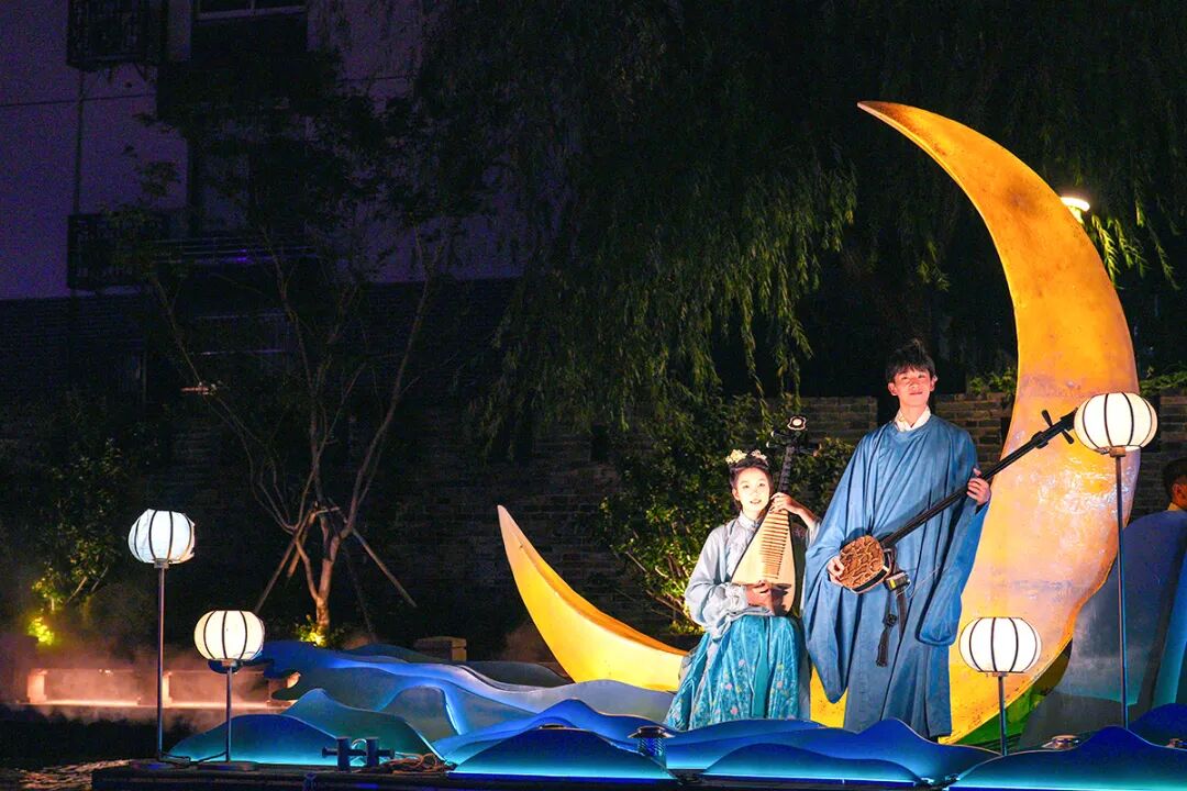 用“理論強(qiáng)基+案例研討+實(shí)踐淬煉”強(qiáng)“四力”