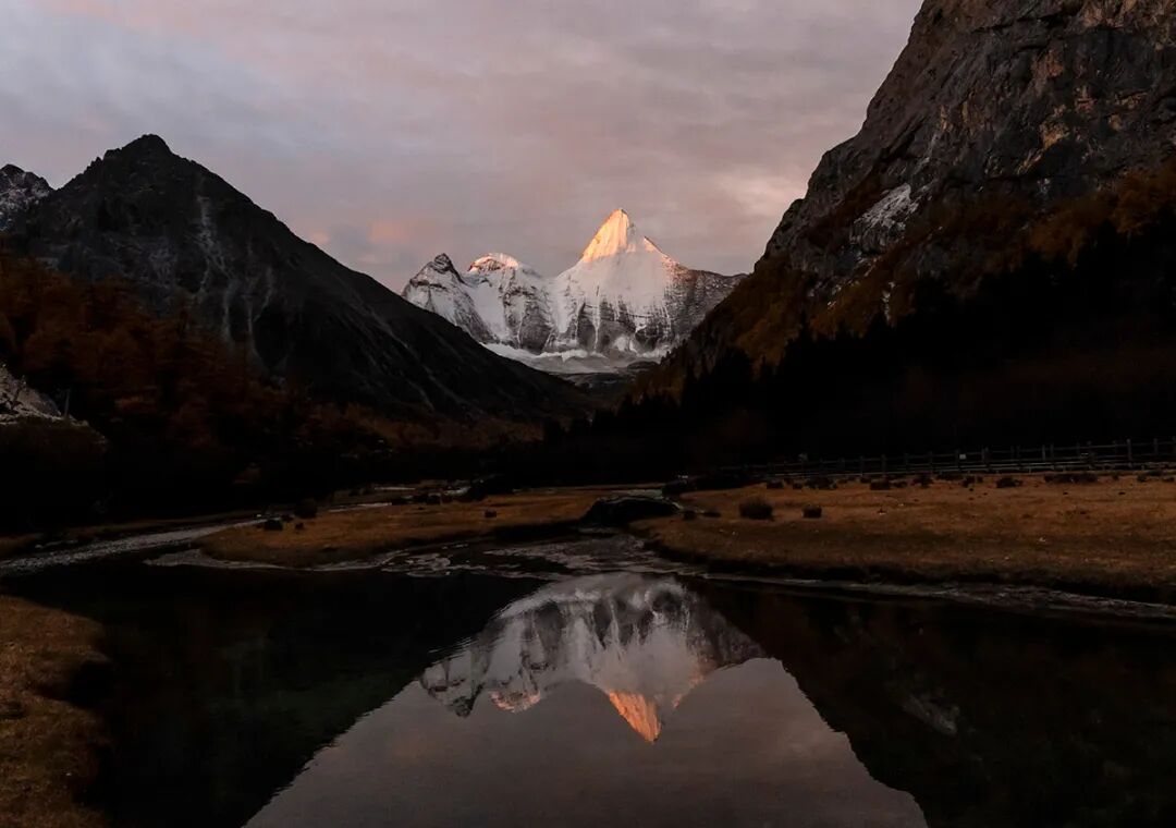 穿越冰峰 遇見稻城亞丁