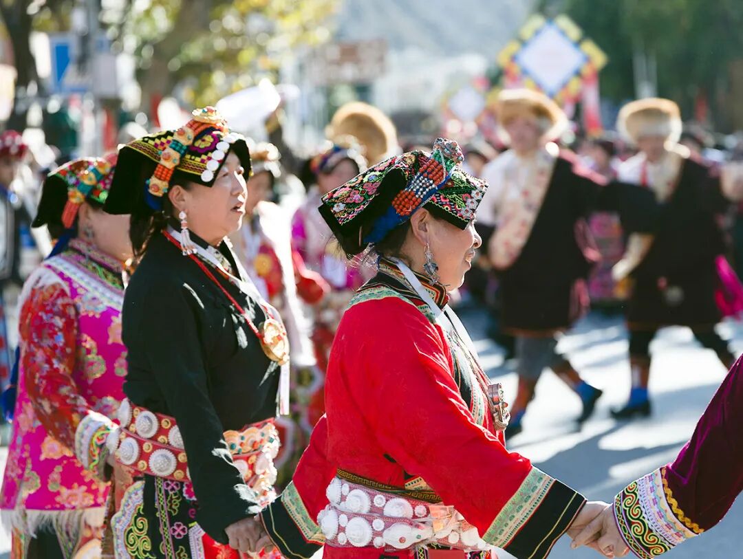 非遺巡游慶羌年