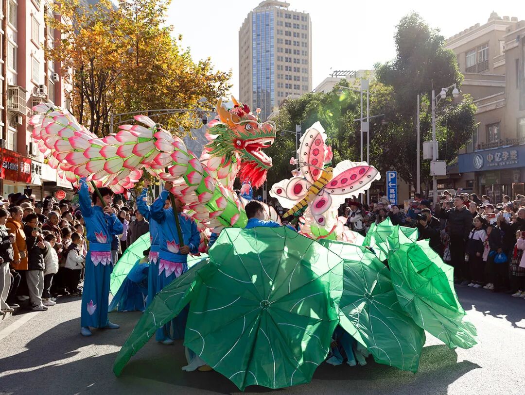 非遺巡游慶羌年