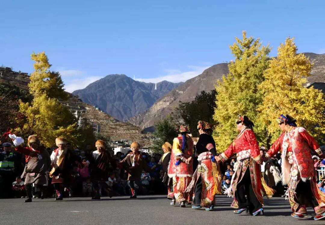 非遺巡游慶羌年