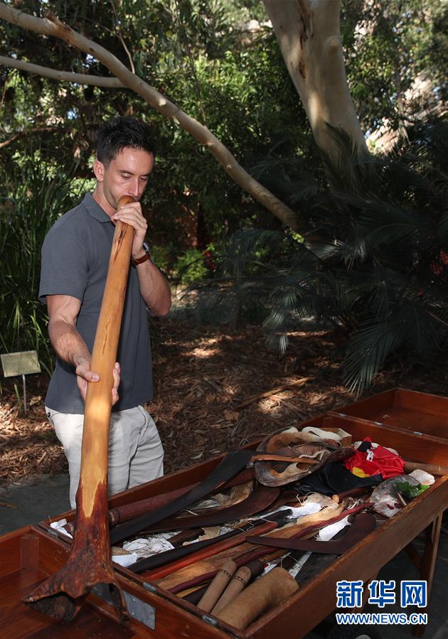 （國際·圖文互動）（3）通訊：繁華都市中的原住民文化守望者