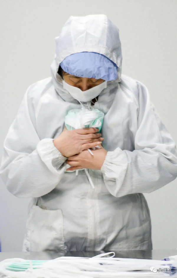 新聞戰(zhàn)“疫” 鏡頭狙擊