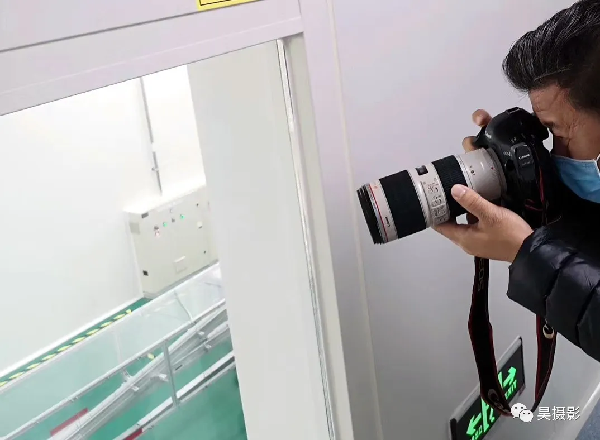 新聞戰(zhàn)“疫” 鏡頭狙擊