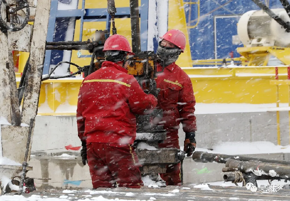 新聞戰(zhàn)“疫” 鏡頭狙擊