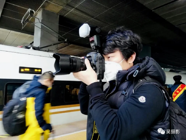 新聞戰(zhàn)“疫” 鏡頭狙擊