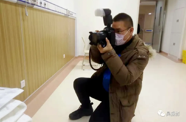 新聞戰(zhàn)“疫” 鏡頭狙擊