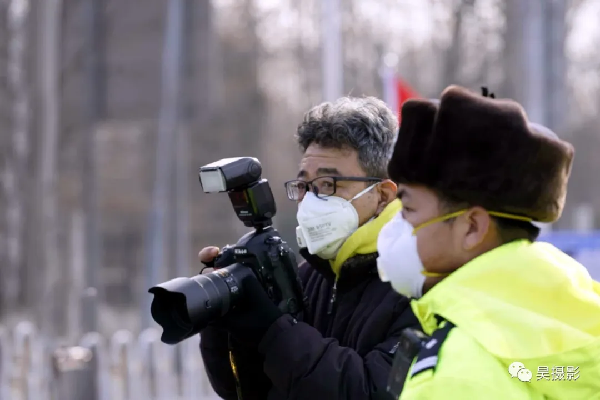 新聞戰(zhàn)“疫” 鏡頭狙擊