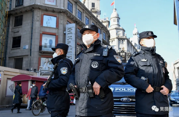 新聞戰(zhàn)“疫” 鏡頭狙擊
