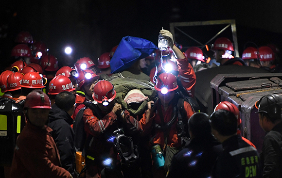 人民攝影“金鏡頭”(2019年度)新聞攝影作品評選圓滿結(jié)束