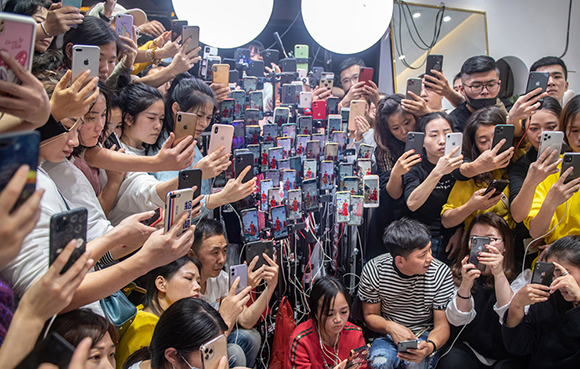 人民攝影“金鏡頭”(2019年度)新聞攝影作品評選圓滿結(jié)束